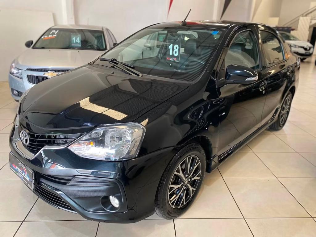 TOYOTA Etios Sedan - Foto