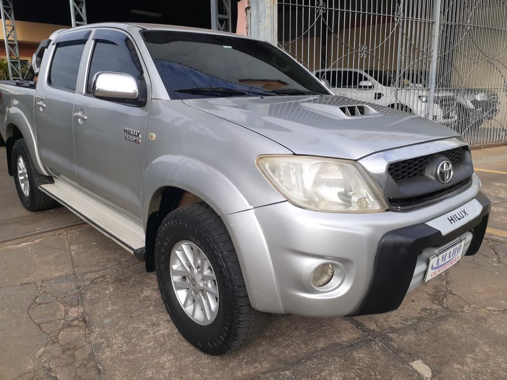 TOYOTA Hilux Caminhonete