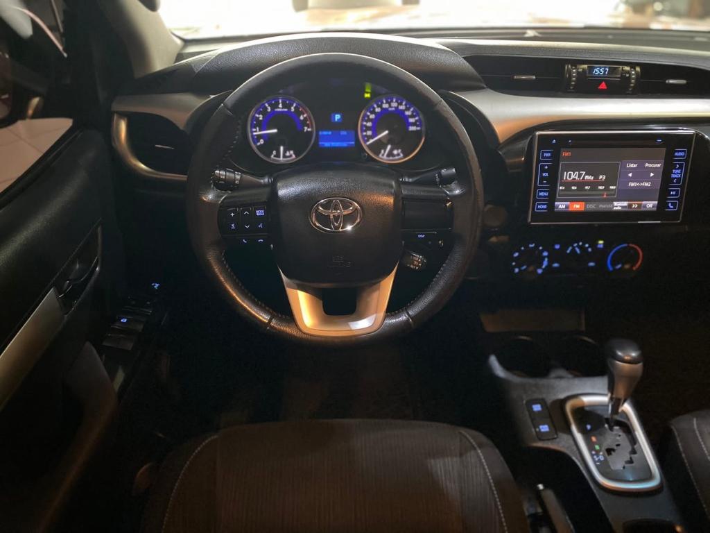 TOYOTA Hilux Caminhonete - Foto