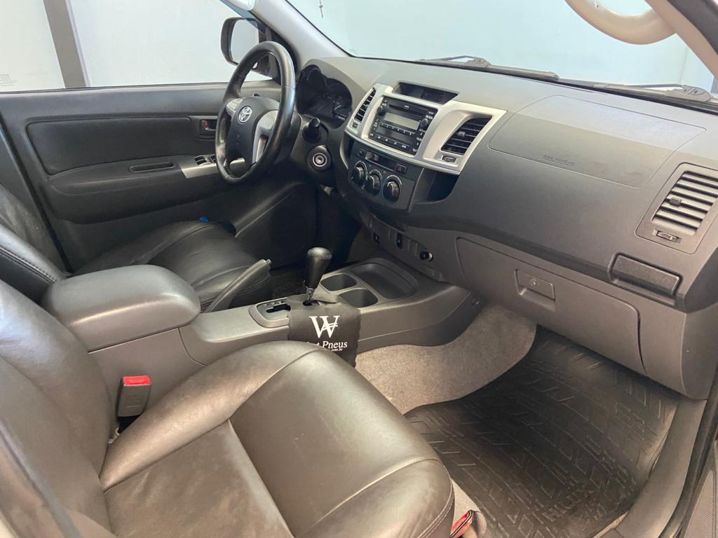 TOYOTA Hilux Caminhonete - Foto