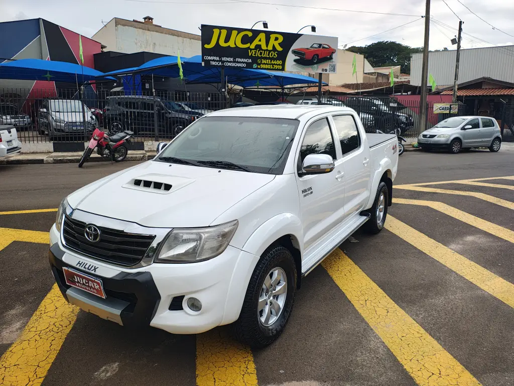 TOYOTA Hilux Caminhonete - Foto
