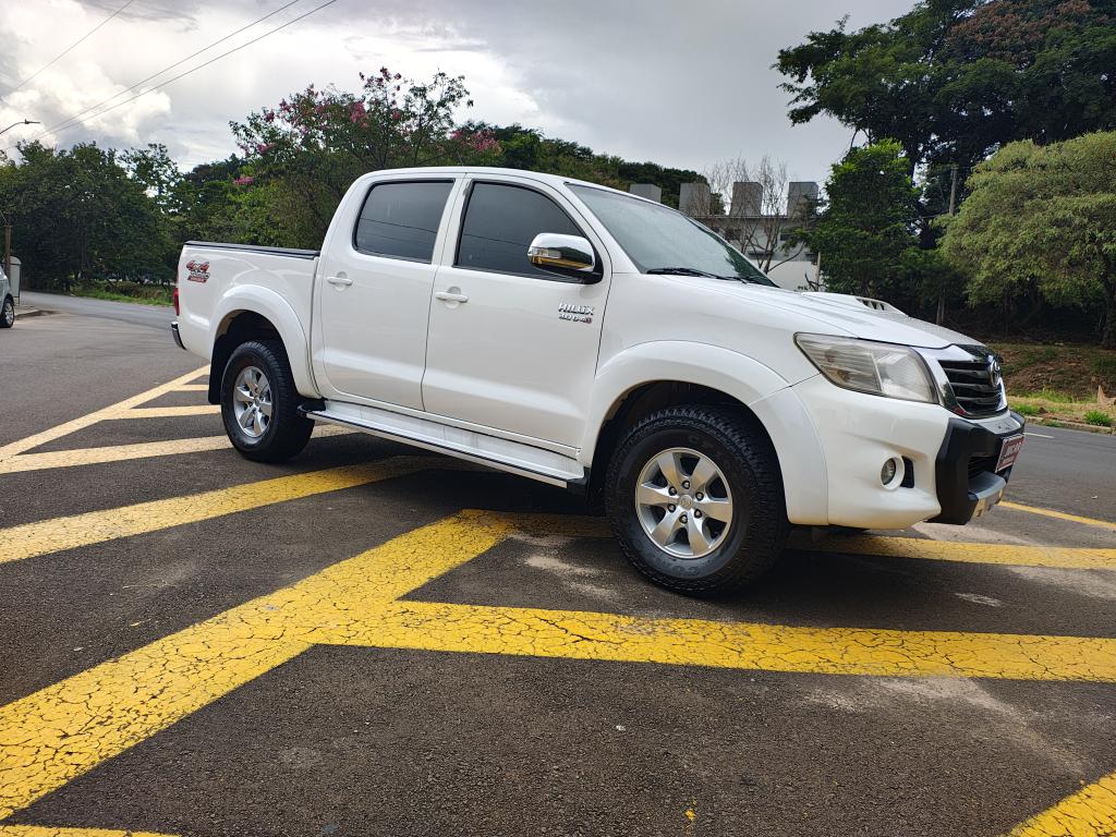 TOYOTA Hilux Caminhonete - Foto