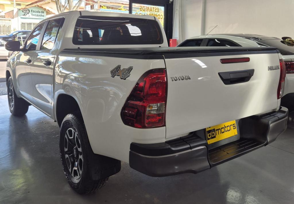 TOYOTA Hilux Caminhonete - Foto