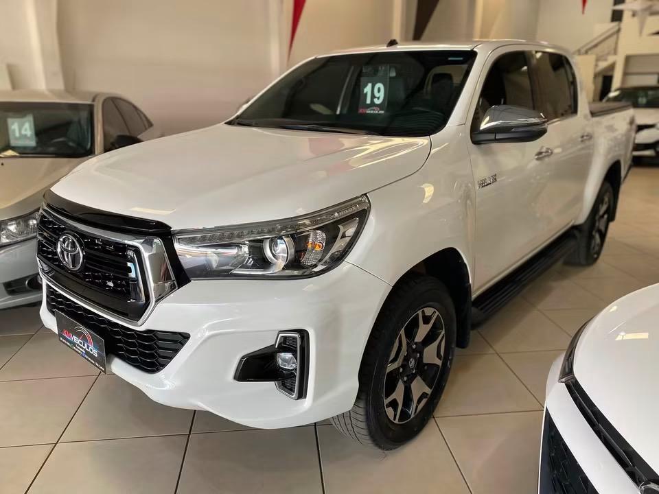 TOYOTA Hilux Caminhonete