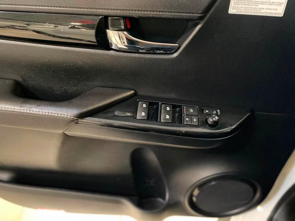 TOYOTA Hilux Caminhonete - Foto