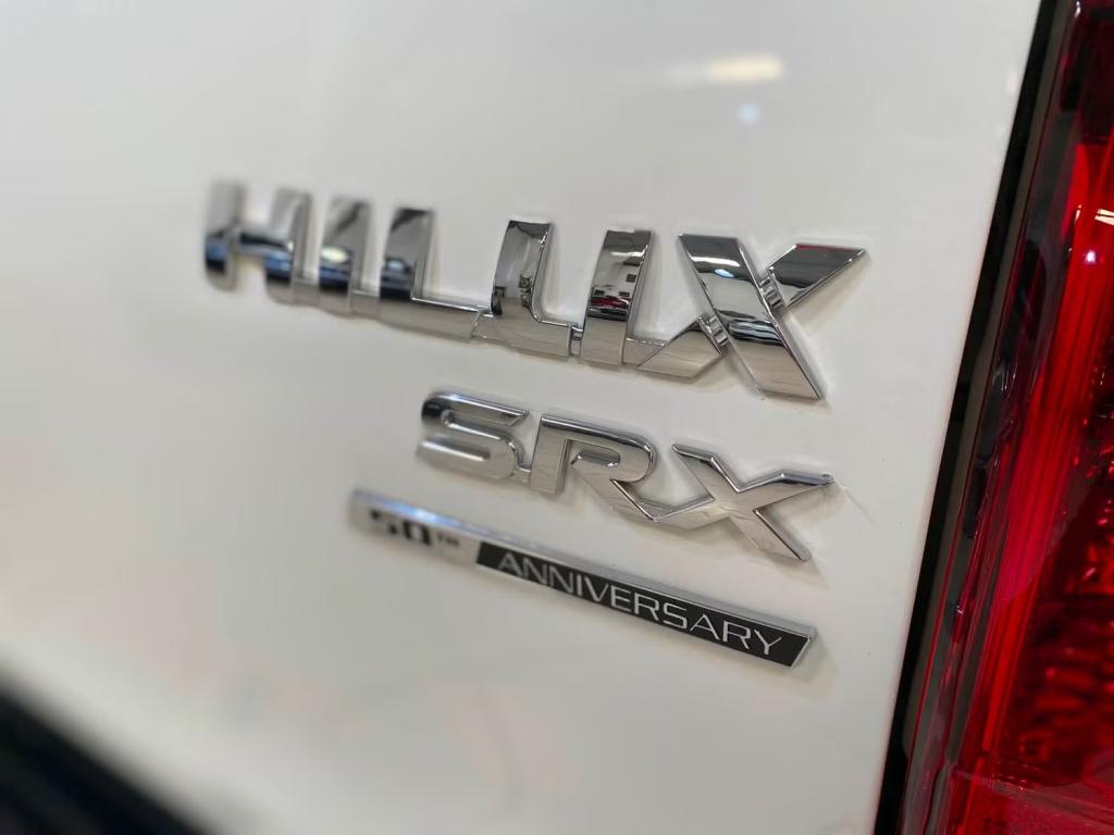 TOYOTA Hilux Caminhonete - Foto