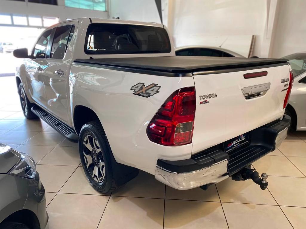 TOYOTA Hilux Caminhonete - Foto