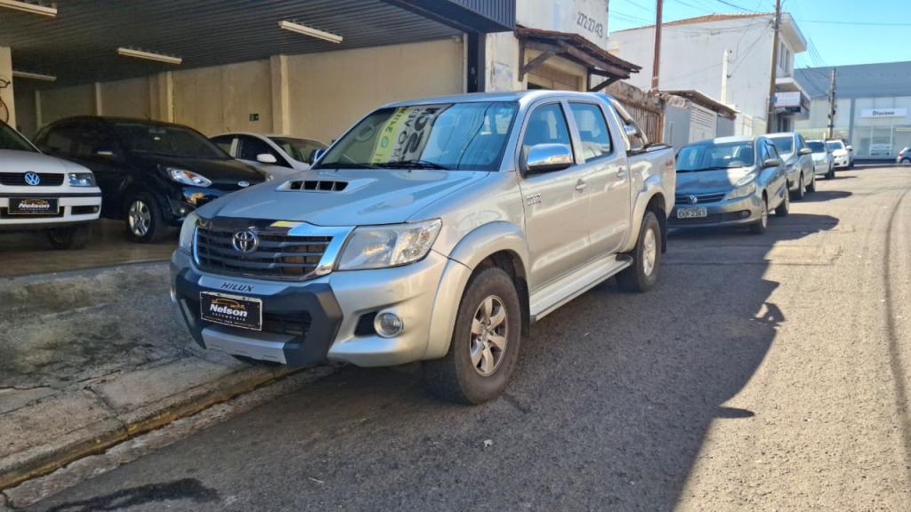 TOYOTA Hilux Caminhonete - Foto