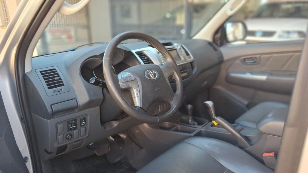 TOYOTA Hilux Caminhonete - Foto
