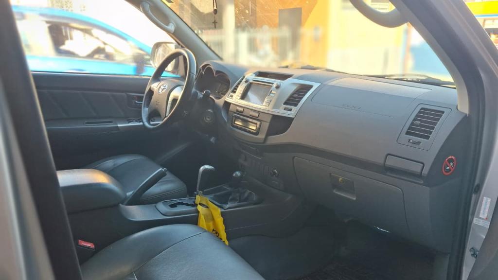 TOYOTA Hilux Caminhonete - Foto