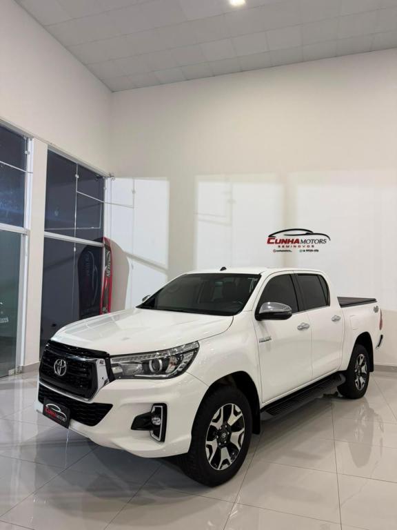 TOYOTA Hilux Caminhonete