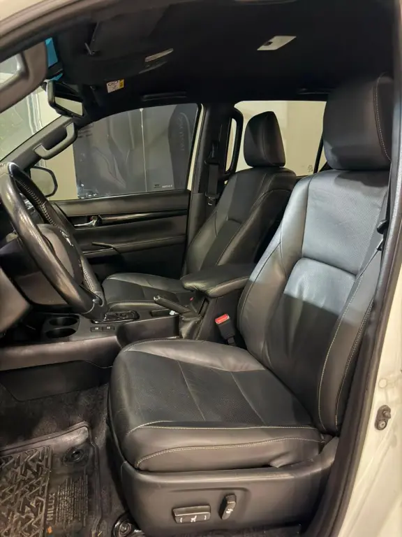 TOYOTA Hilux Caminhonete - Foto