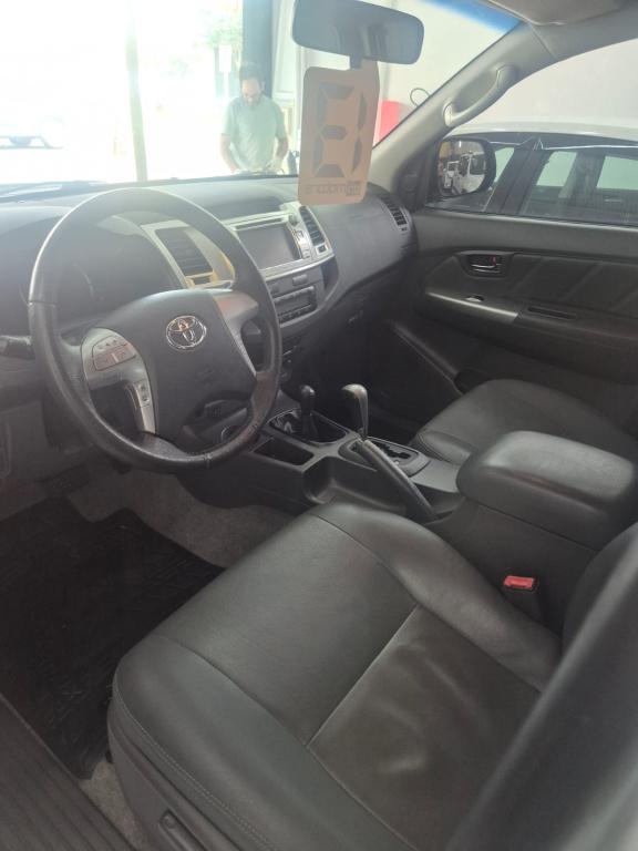 TOYOTA Hilux Caminhonete - Foto