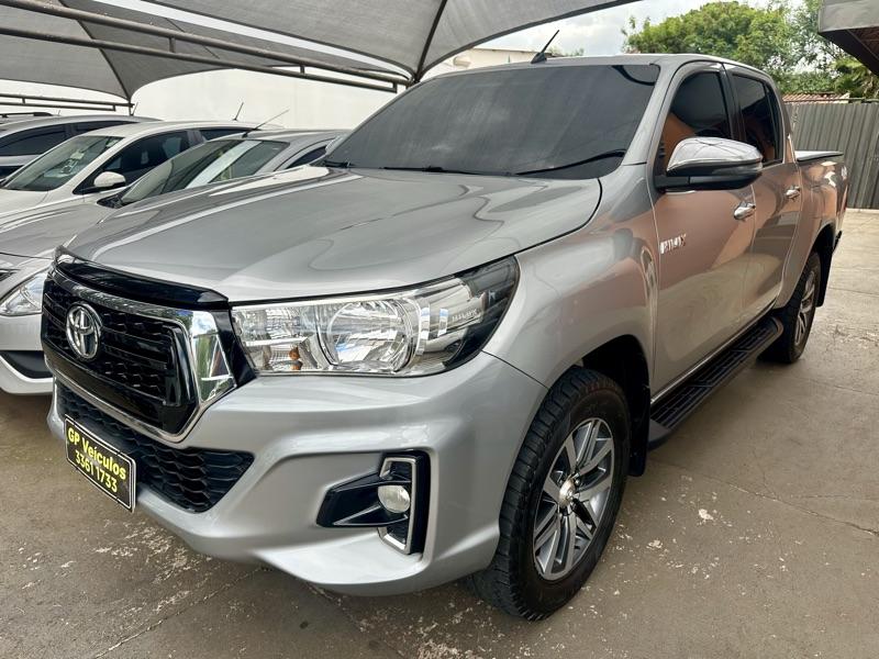 TOYOTA Hilux Caminhonete - Foto