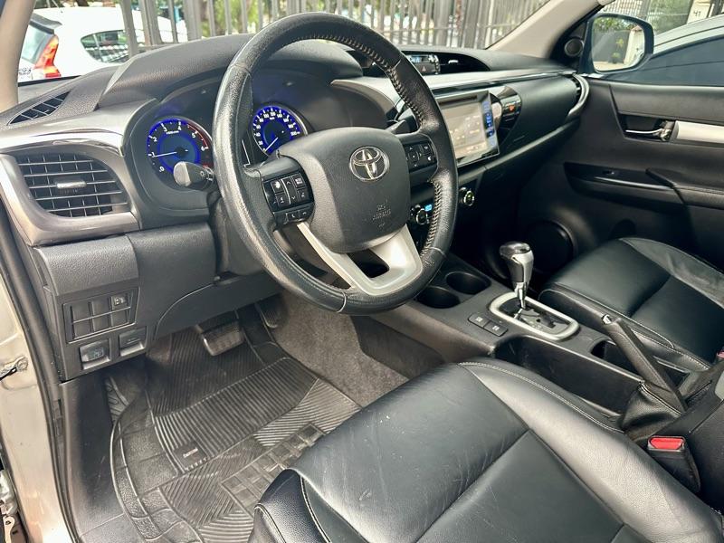 TOYOTA Hilux Caminhonete - Foto