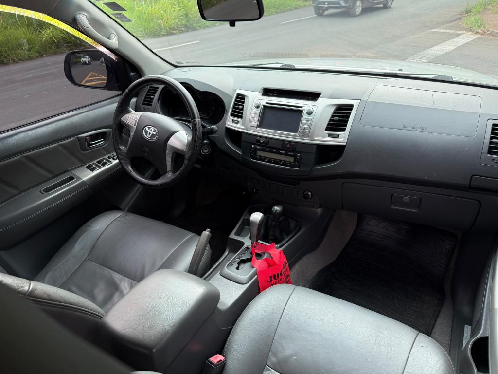 TOYOTA Hilux Caminhonete - Foto