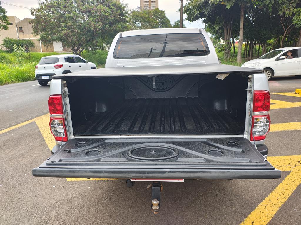 TOYOTA Hilux Caminhonete - Foto