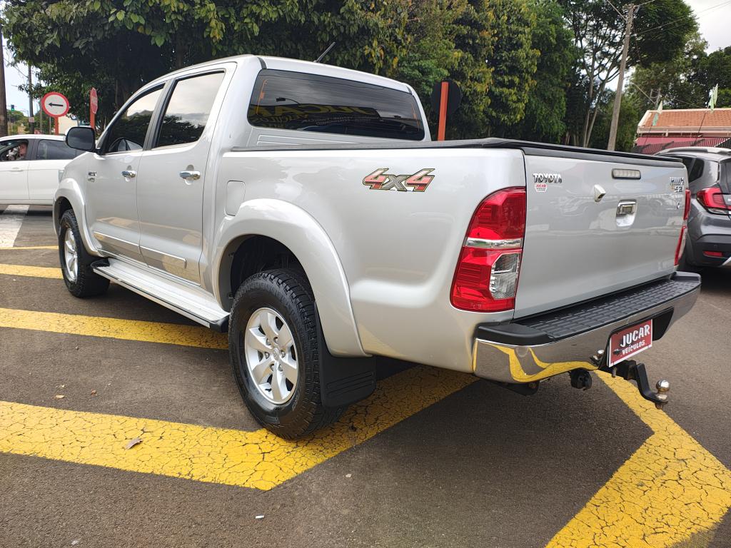 TOYOTA Hilux Caminhonete - Foto