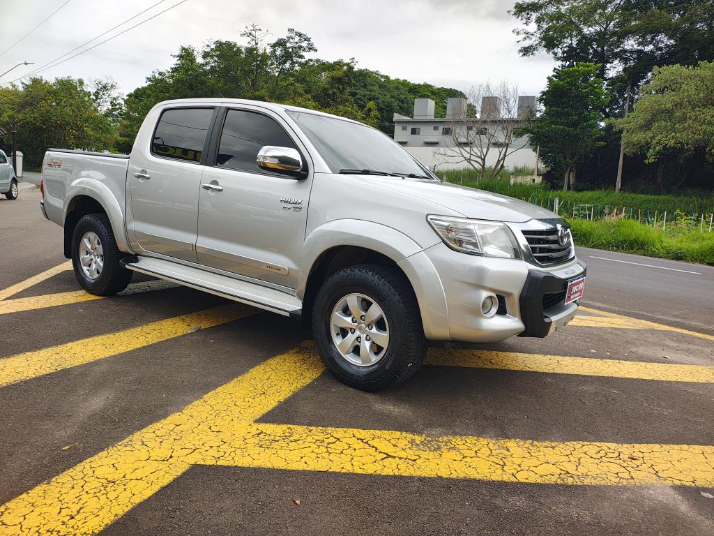 TOYOTA Hilux Caminhonete - Foto