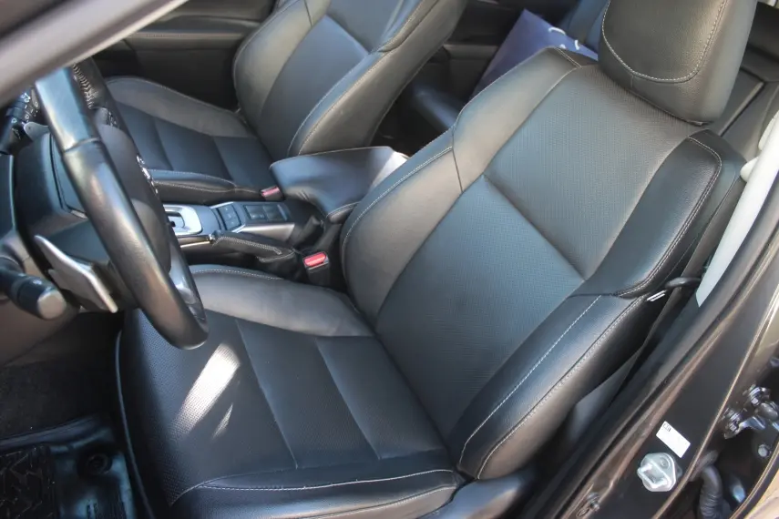 TOYOTA Hilux SW4 - Foto