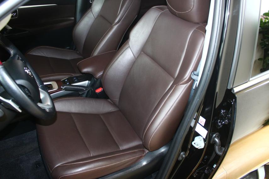 TOYOTA Hilux SW4 - Foto