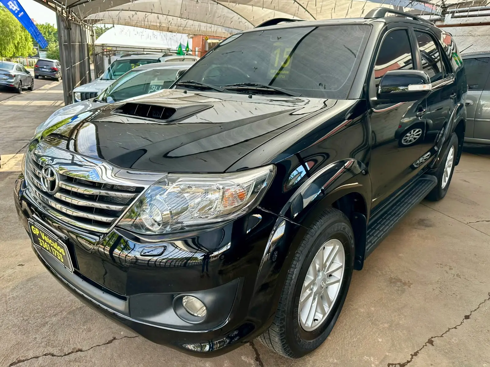 TOYOTA Hilux SW4 - Foto