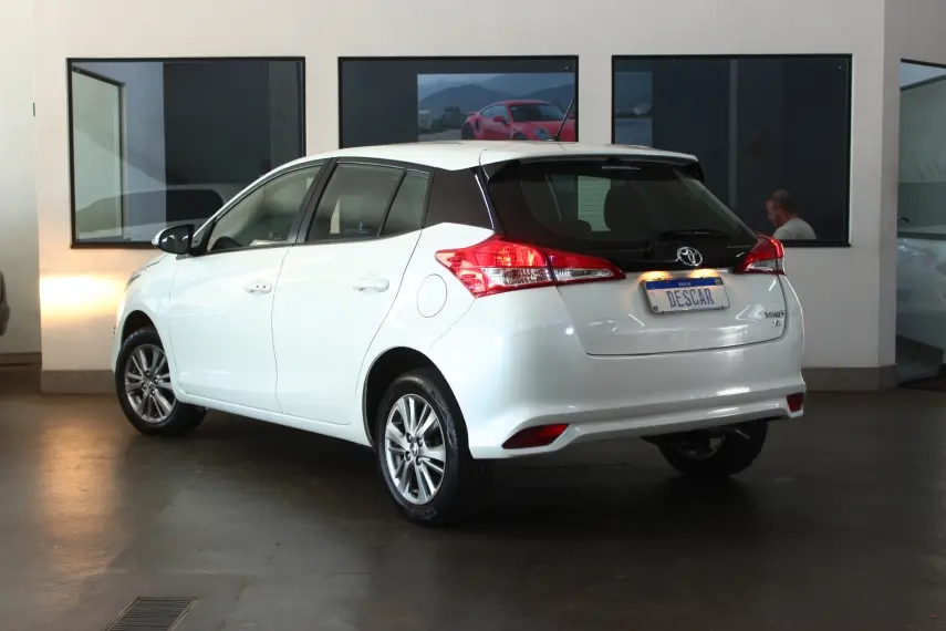 TOYOTA Yaris Hatch - Foto