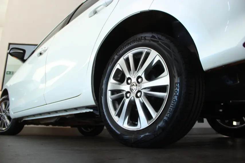 TOYOTA Yaris Hatch - Foto