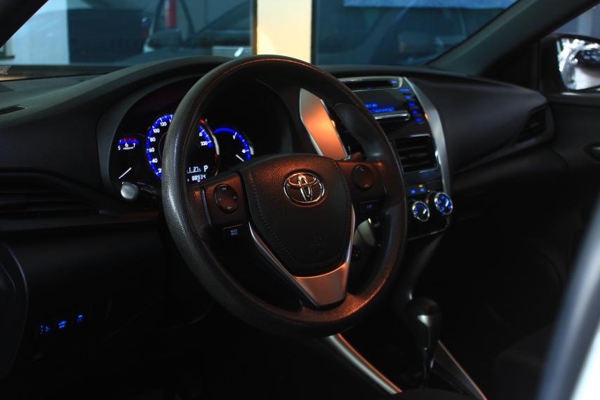 TOYOTA Yaris Hatch - Foto