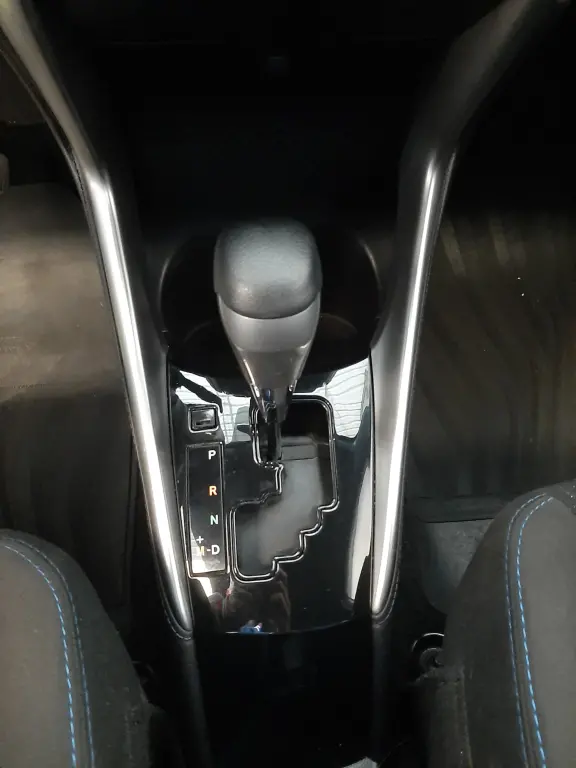 TOYOTA Yaris Hatch - Foto