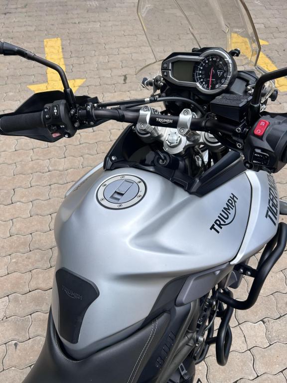 TRIUMPH Tiger 800 - Foto