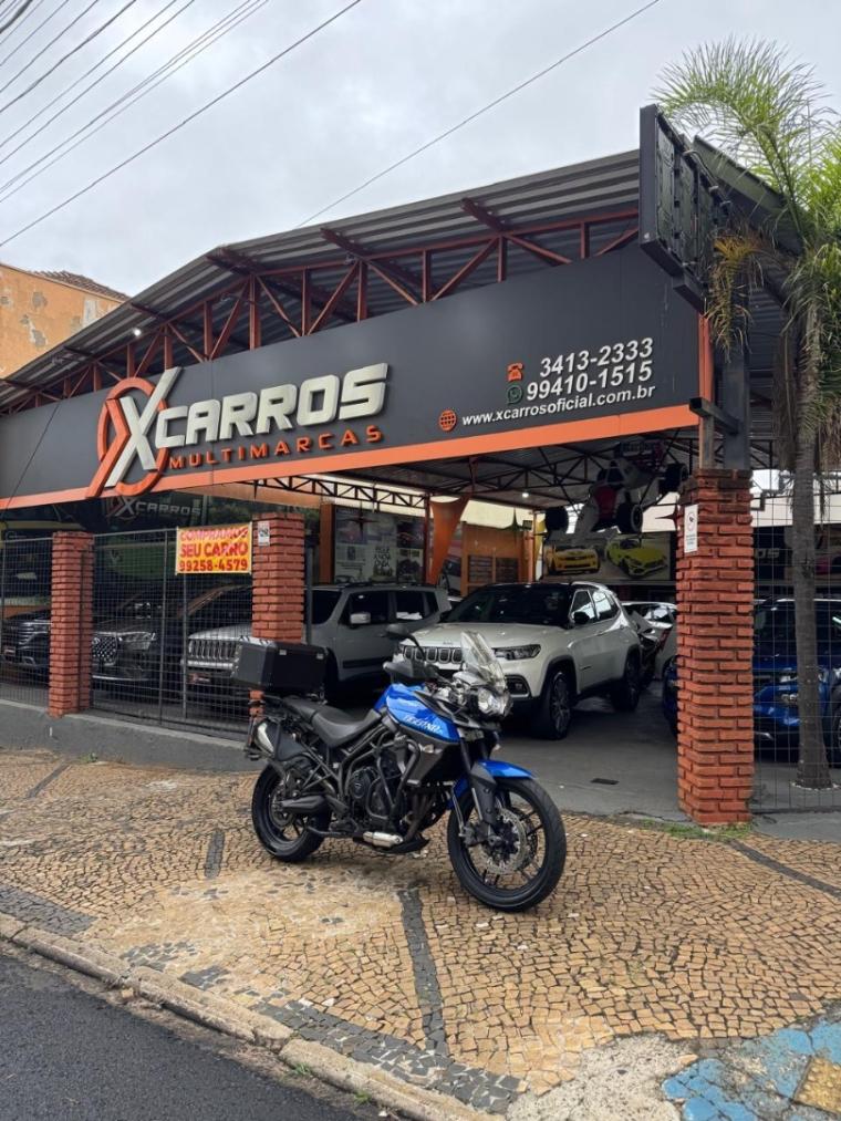 TRIUMPH Tiger 800 - Foto