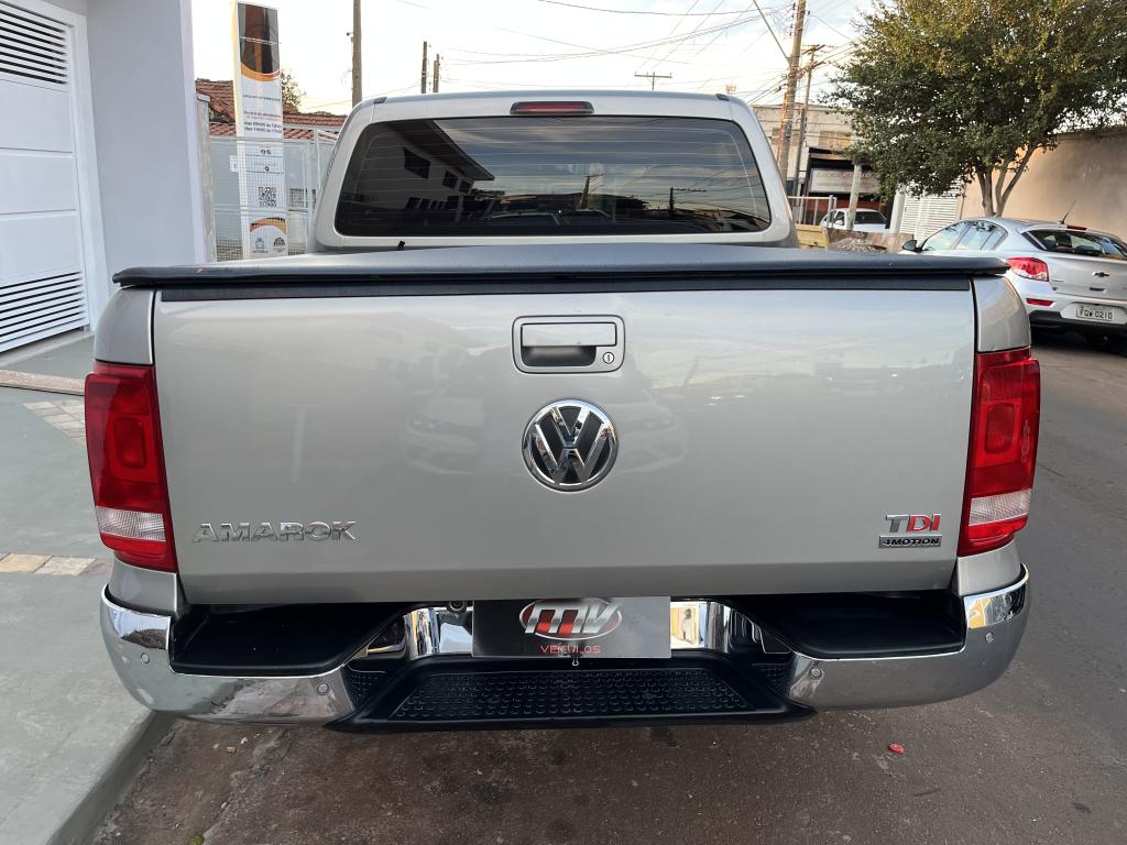VOLKSWAGEN Amarok - Foto