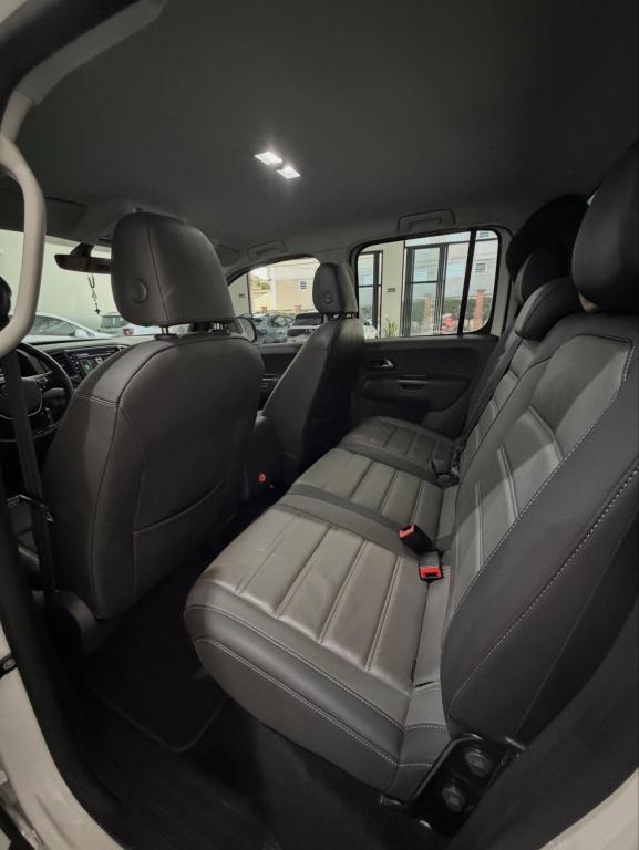 VOLKSWAGEN Amarok - Foto