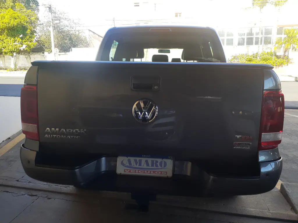 VOLKSWAGEN Amarok - Foto