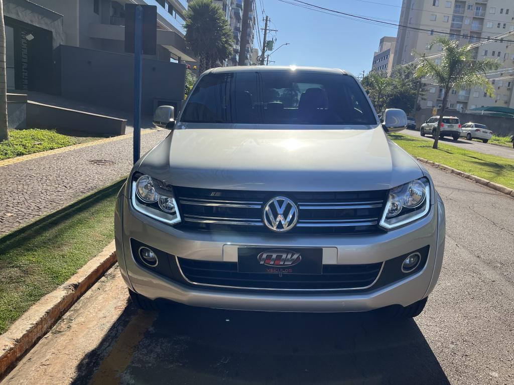 VOLKSWAGEN Amarok