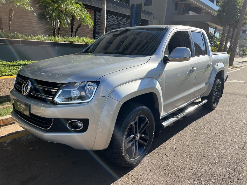 VOLKSWAGEN Amarok - Foto