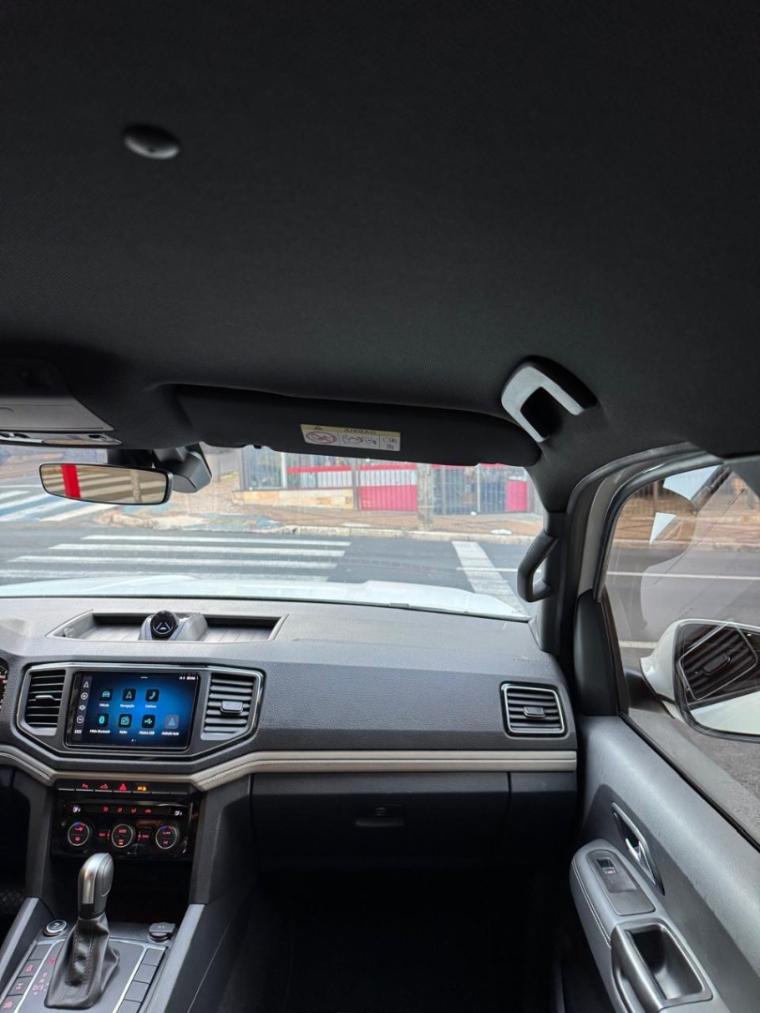 VOLKSWAGEN Amarok - Foto