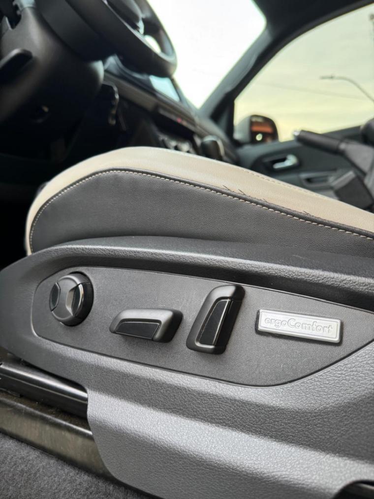 VOLKSWAGEN Amarok - Foto