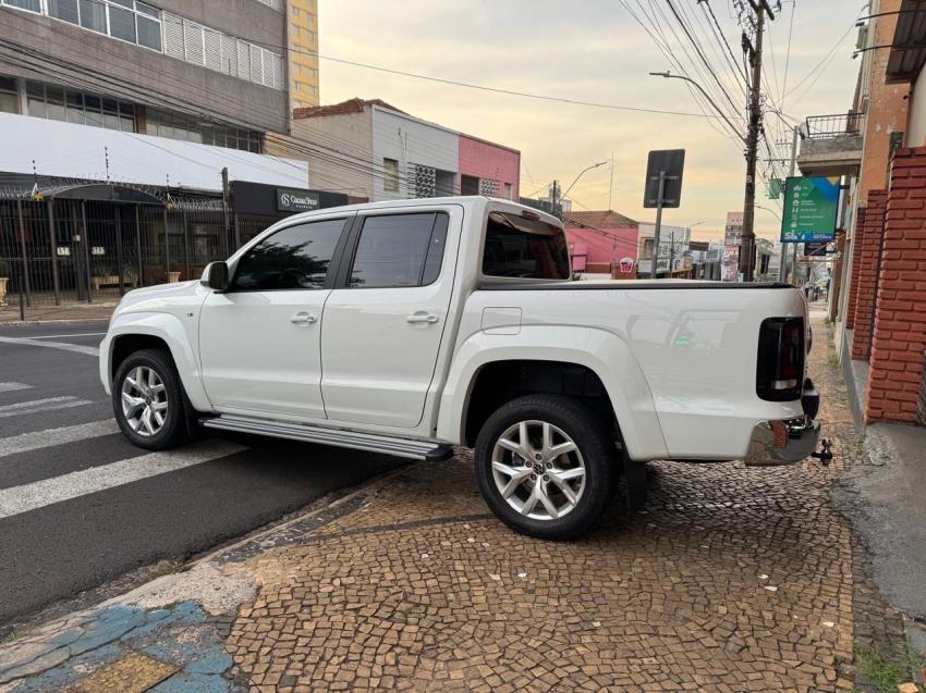 VOLKSWAGEN Amarok - Foto