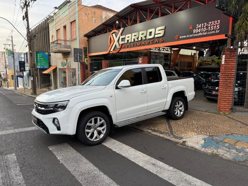 VOLKSWAGEN Amarok - Foto