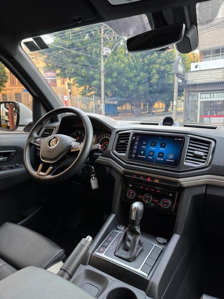 VOLKSWAGEN Amarok - Foto