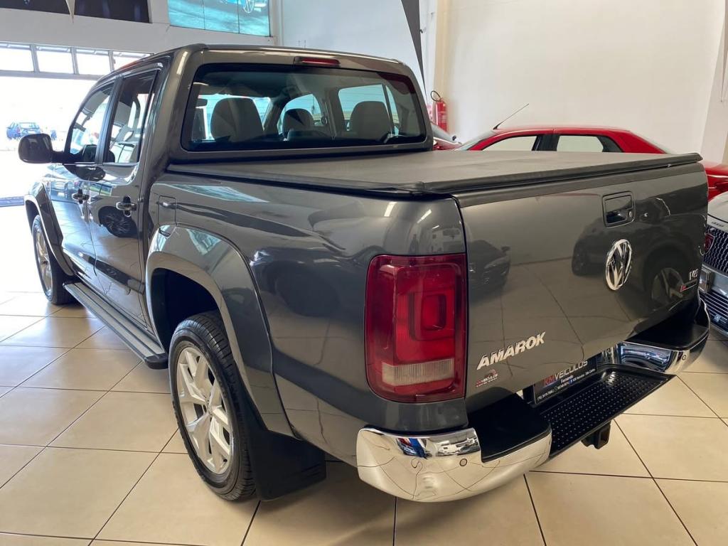 VOLKSWAGEN Amarok - Foto