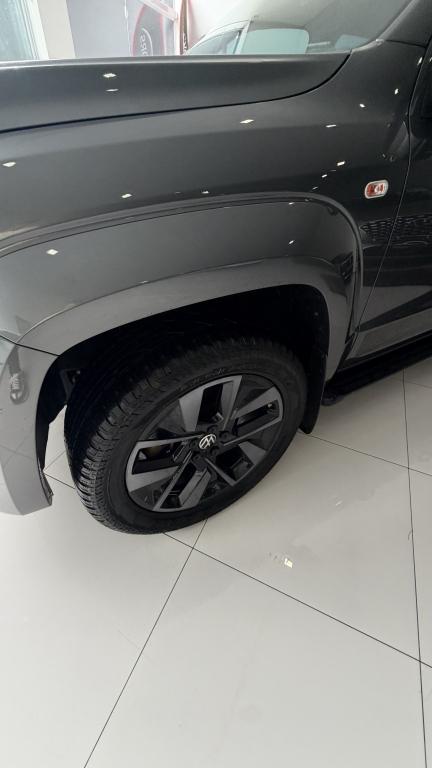 VOLKSWAGEN Amarok - Foto