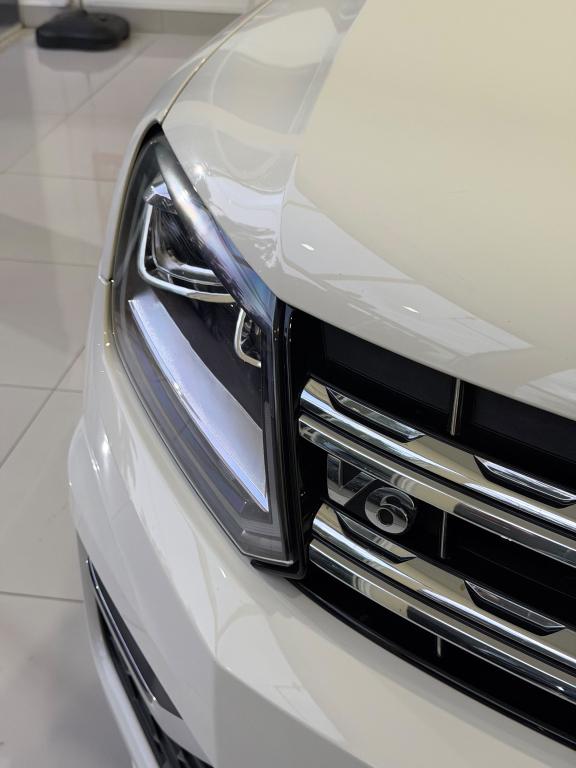 VOLKSWAGEN Amarok - Foto
