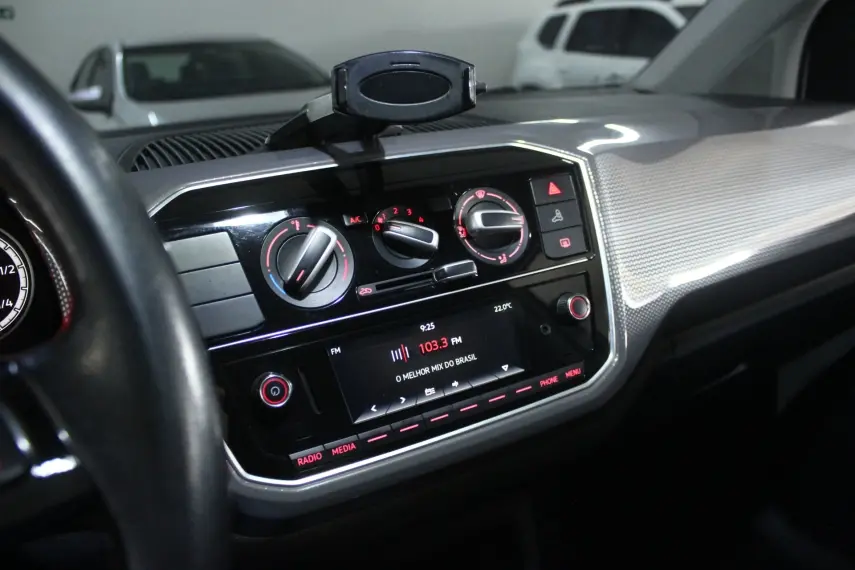 VOLKSWAGEN Cross UP - Foto