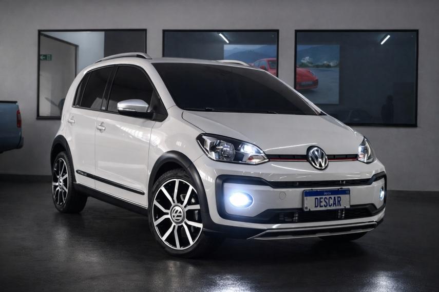 VOLKSWAGEN Cross UP
