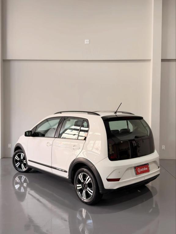 VOLKSWAGEN Cross UP - Foto