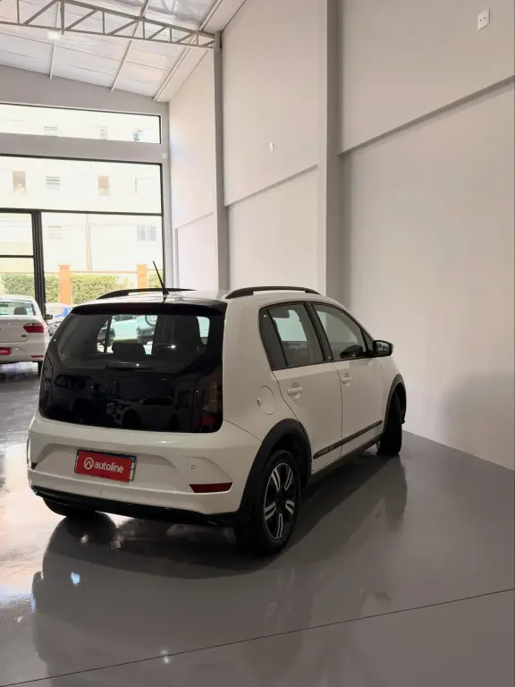 VOLKSWAGEN Cross UP - Foto