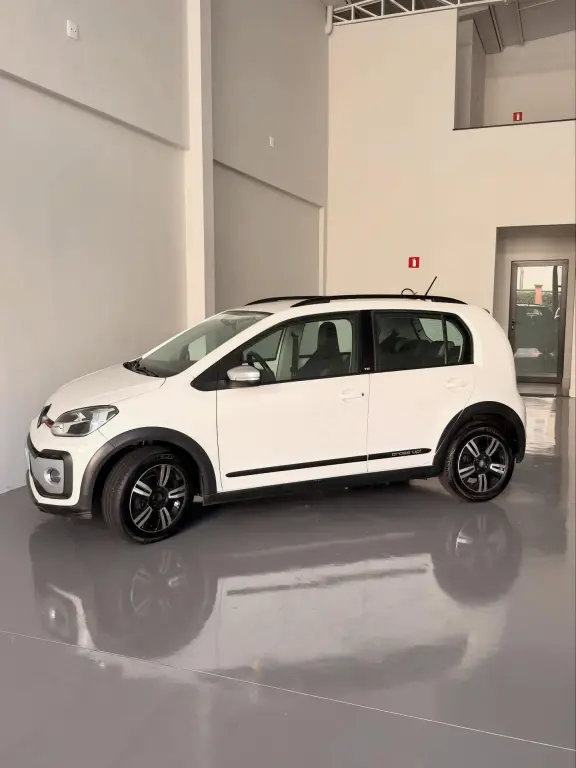 VOLKSWAGEN Cross UP - Foto
